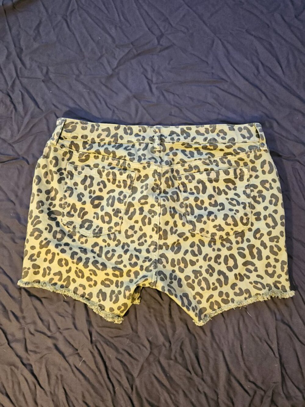 Torrid Green Leopard Shorts - Picture 2 of 5